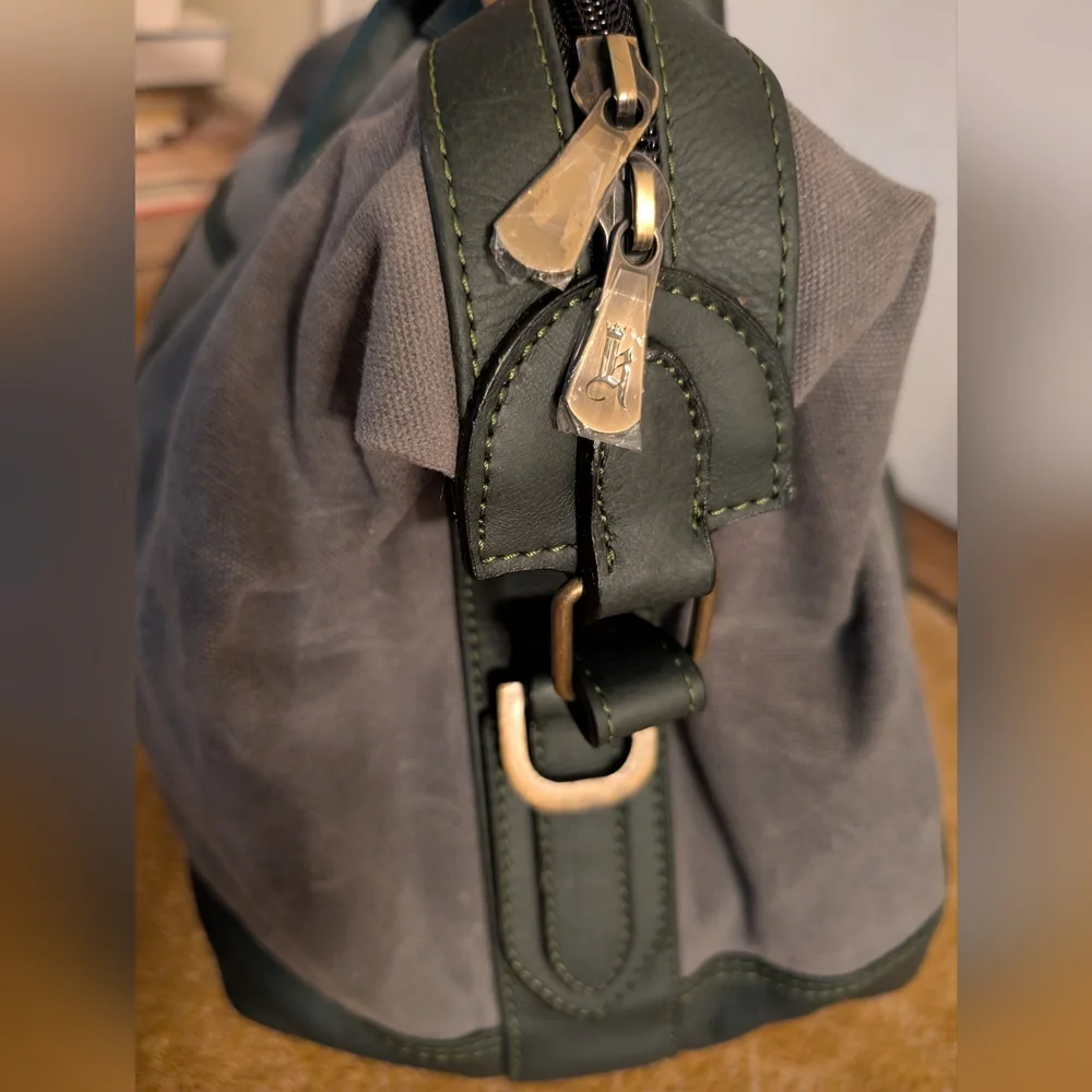 Links & Kings FJ Canvas And Leather Duffel Bag in Crown Green